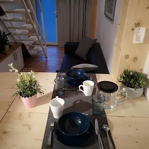 Maison 2 Chambres, Cosy, Proche Métro Appartement
