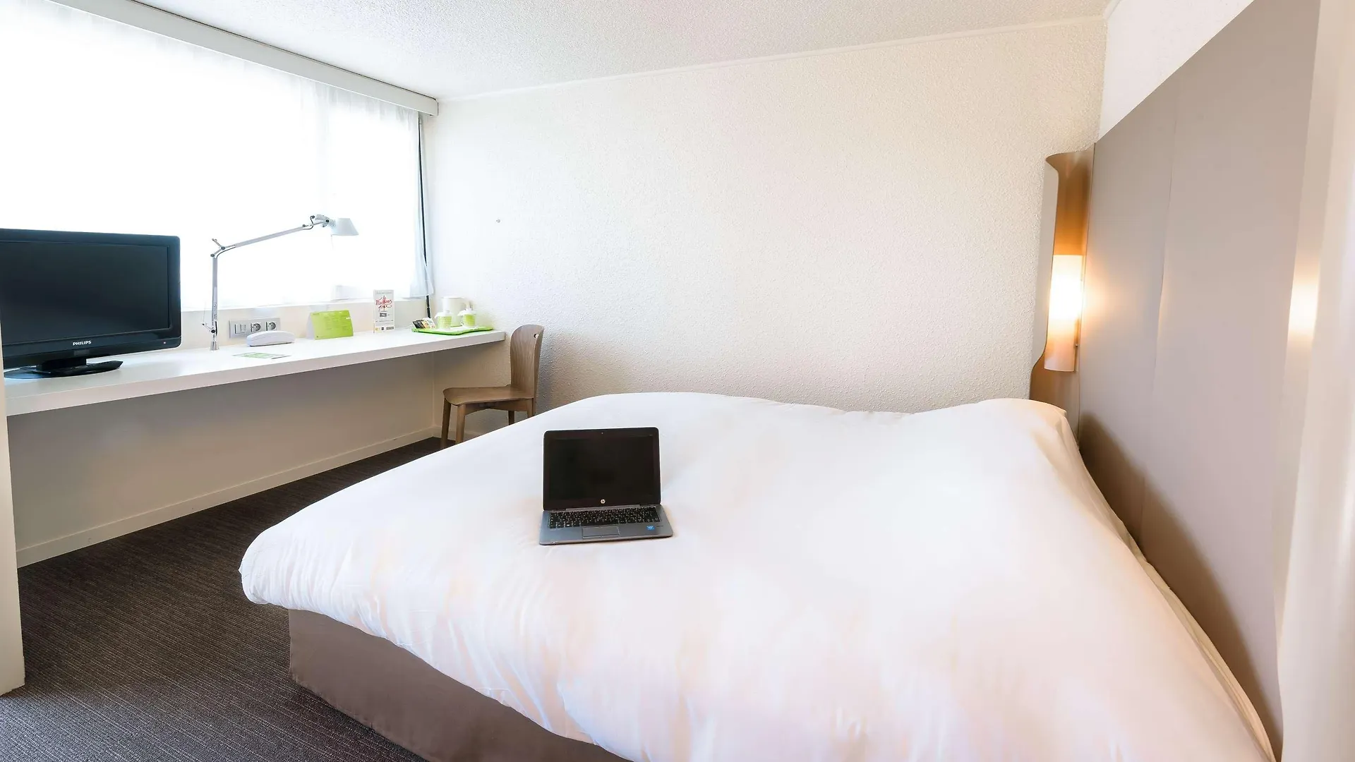 Campanile Toulouse Sesquieres Hotel