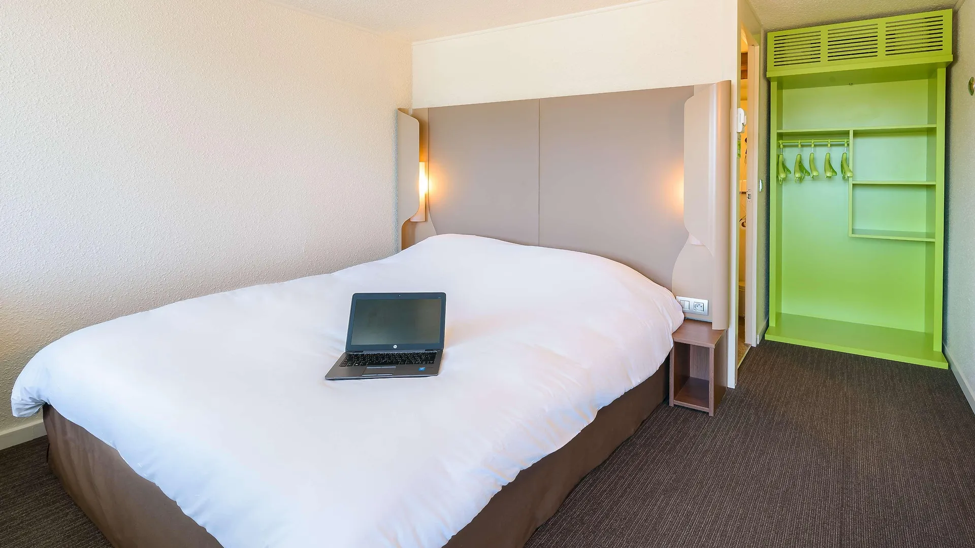Campanile Toulouse Sesquieres Hotel
